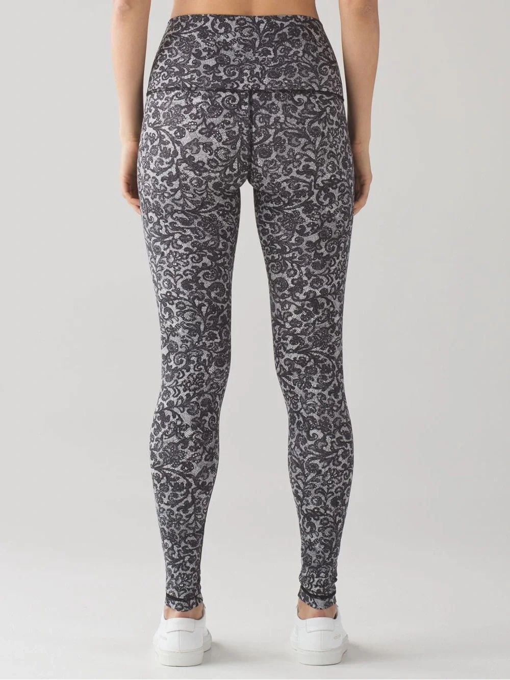 Lululemon 🍋 Wunder Under Pant - Picture 3 of 8
